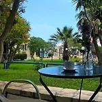 Vicky Apartahotel Hersonissos (Crete)