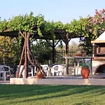Vicky Apartahotel