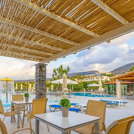 Апарт-отель Vicky 4*