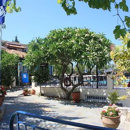 Апарт-отель Vicky 4*